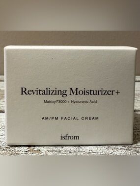 AM/PM Revitalizing Face Moisturizer with Hyaluronic Acid - NIB